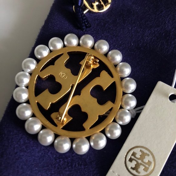 Tory Burch Gold Miller Pavé Pearl Brooch - Picture 5 of 16